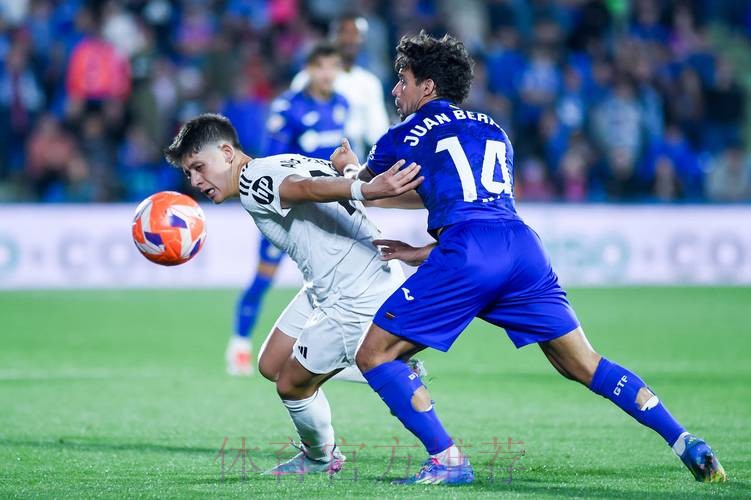 记者：赫塔费再次求租迪亚斯 皇马愿放球员离队