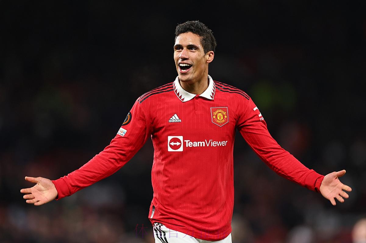 萨哈:瓦拉内的速度及防守可给曼联防线带来提升